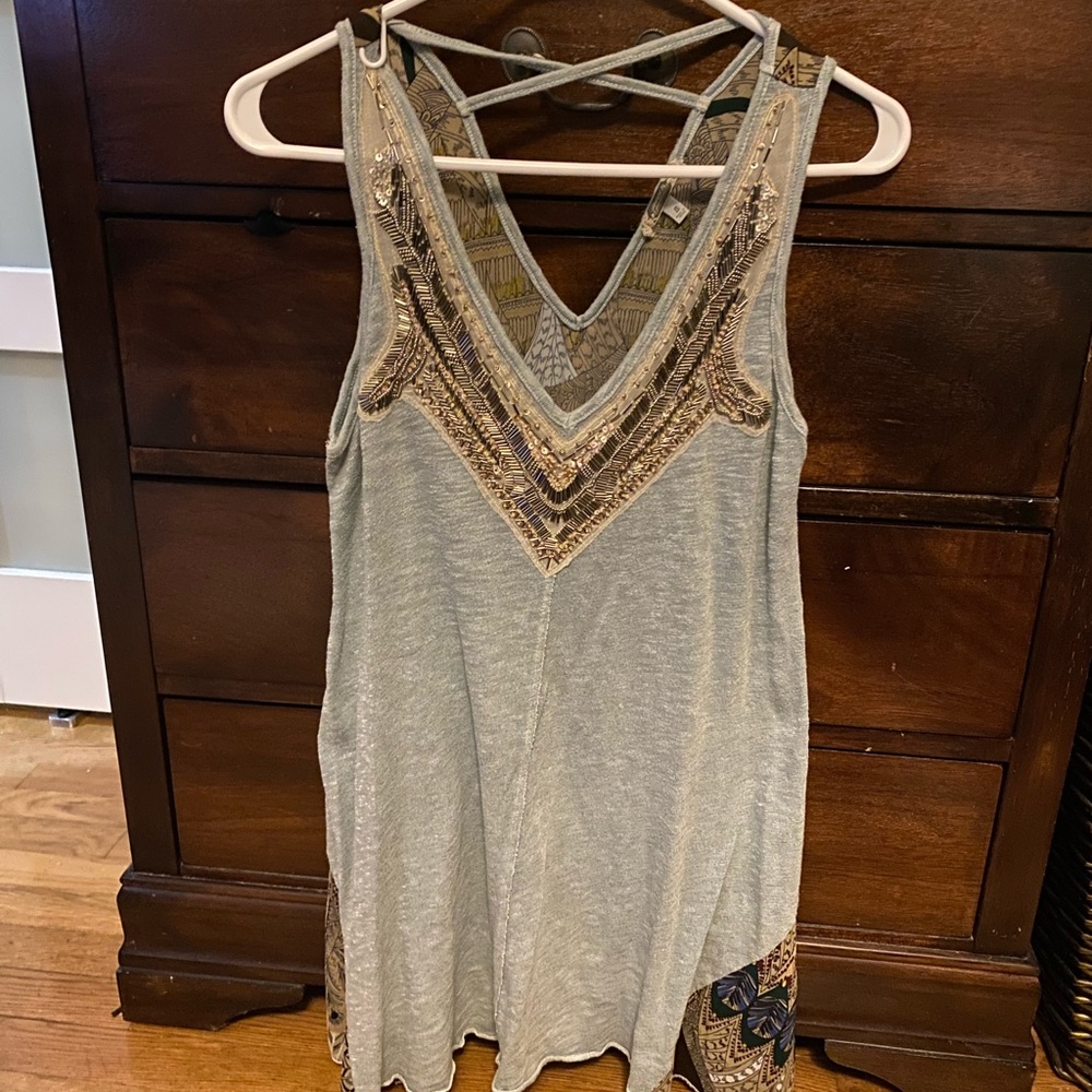 Gorgeous Gimmicks top!